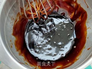黑金五仁月饼的做法步骤:2