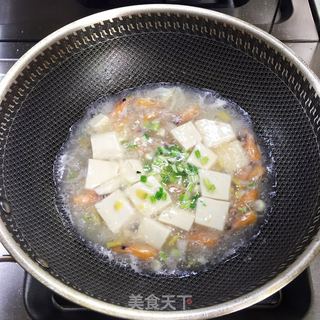 虾头豆腐汤的做法步骤：7