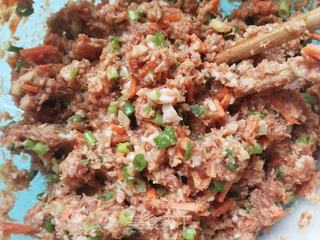 胡萝卜猪肉酸汤水饺的做法步骤:12