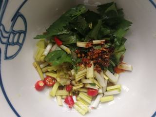 麻辣胡萝卜香菇猪肉饺的做法步骤:6