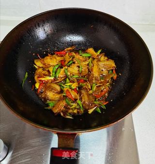 回锅肉的做法步骤:11