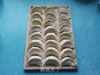 麻辣胡萝卜香菇猪肉饺的做法步骤:4