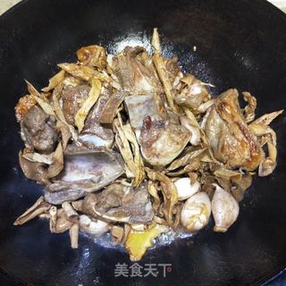 扇骨焖笋干的做法步骤:9