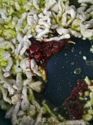 鱼香肉丝的做法步骤:11