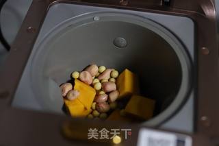 南瓜花生豆浆的做法步骤:3