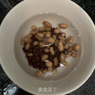 花生红豆豆浆的做法步骤：2