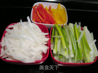 肉丝炒意面的做法步骤:2