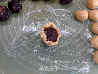 栗蓉火腿月饼的做法步骤:12