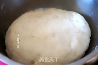 韭菜鸡蛋火腿肠馅水饺的做法步骤：1