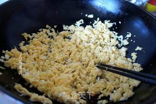 韭菜鸡蛋火腿肠馅水饺的做法步骤:3