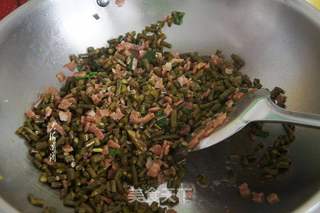 培根肉炒酸豆角的做法步骤:6