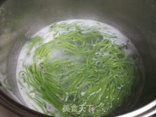 西红柿蛋花菠菜面的做法步骤：12