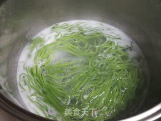 西红柿蛋花菠菜面的做法步骤:12