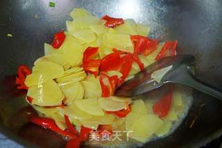 尖椒炒土豆片的做法步骤:5