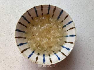 红薯银耳红枣羹的做法步骤:3