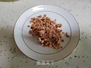 香肠煎蛋的做法步骤:2