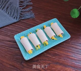 鸡蛋黄瓜吐司卷的做法步骤:16