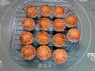 豆沙酱腿月饼的做法步骤:22