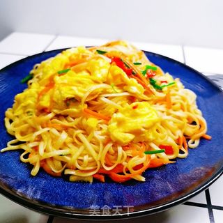 鸡蛋炒面的做法步骤:13