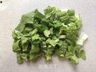 豆腐虾皮鱼丸汤的做法步骤：2