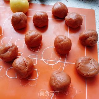 奶黄留心月饼的做法步骤:3
