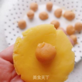 奶黄留心月饼的做法步骤:11