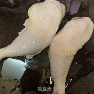 鸡腿炖粉条的做法步骤：2