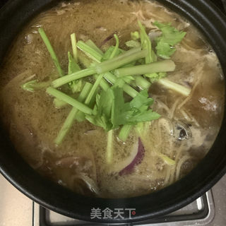 鸡腿炖粉条的做法步骤：12