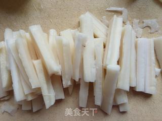 椒盐藕条的做法步骤:3