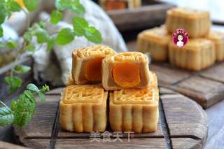 白莲蓉&红豆沙蛋黄月饼的做法步骤:23