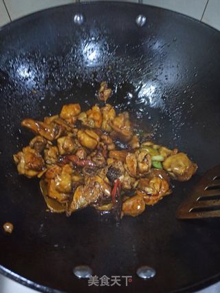 板栗炖鸡的做法步骤:10