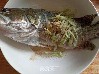 清蒸鳜(桂)鱼的做法步骤:4