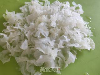 红枣银耳炖桃胶的做法步骤:7