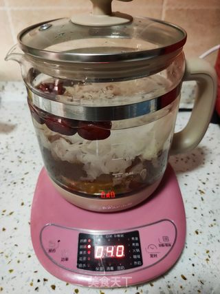 红枣银耳炖桃胶的做法步骤:10