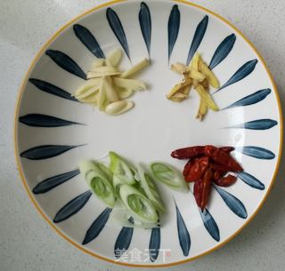 蒜苔炒肉片的做法步骤:5