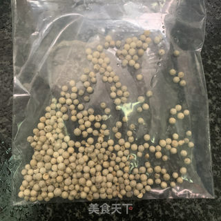 酸菜粉肠煲的做法步骤：1