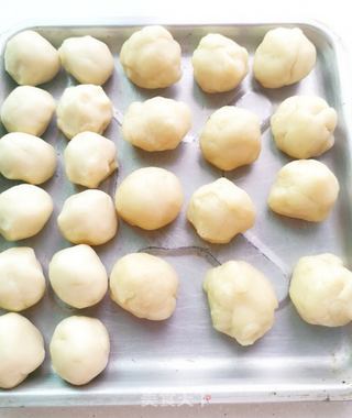 伍仁火腿苏式月饼的做法步骤:16
