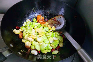 五花肉炒蚕豆的做法步骤:6