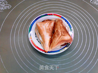 酱香火腿鸡蛋芝士三明治的做法步骤:17