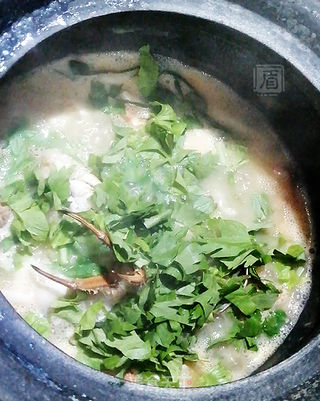 砂锅海鲜粥 的做法步骤:9