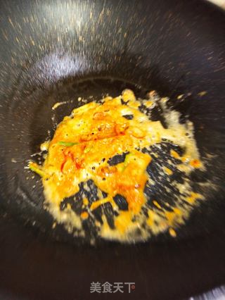 金汤虾仁豆腐的做法步骤:7
