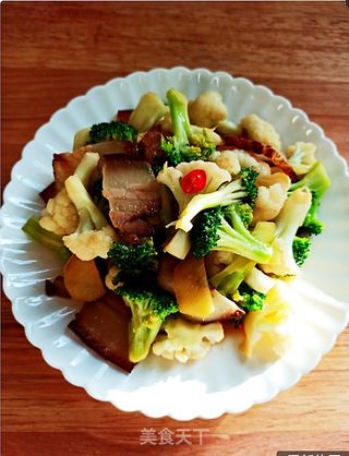 腊肉炒双色菜花的做法步骤:8