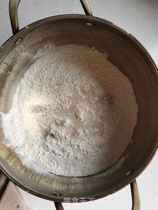 豆角粉条包子的做法步骤:2