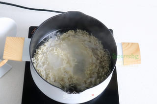 牛肉酱拌面的做法步骤:4
