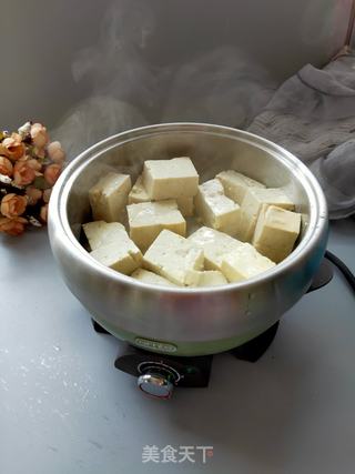 浓香醇厚的玉米牛肉酱煨豆腐的做法步骤:7