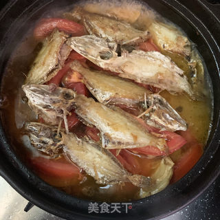 番茄焖剥皮鱼的做法步骤：7