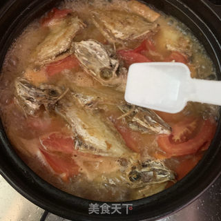 番茄焖剥皮鱼的做法步骤：8
