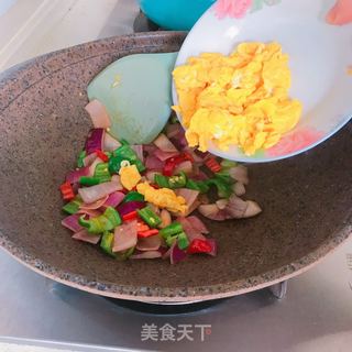 洋葱炒鸡蛋的做法步骤：6
