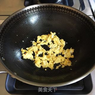 #豌豆炒饭的做法图解4