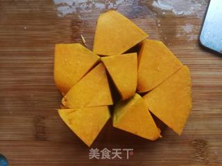 板栗南瓜小米粥的做法步骤:3